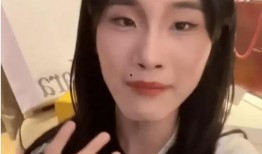 网红吃瓜男扮女装视频大全,全网爆笑！网红男扮女装吃瓜视频大盘点